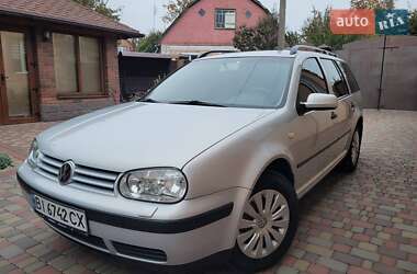 Универсал Volkswagen Golf 1999 в Зенькове