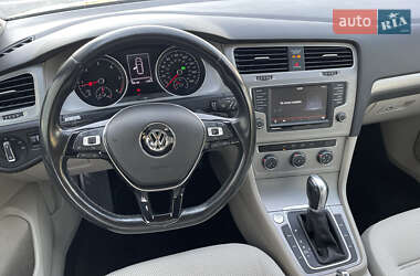 Универсал Volkswagen Golf 2015 в Киеве