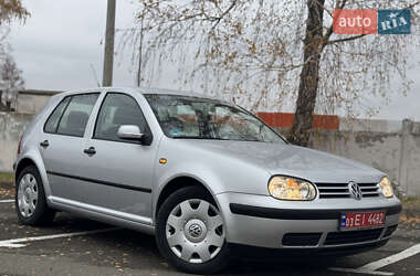 Хетчбек Volkswagen Golf 2003 в Березані