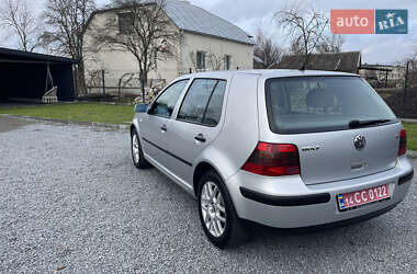 Хэтчбек Volkswagen Golf 2001 в Буске