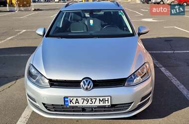 Универсал Volkswagen Golf 2016 в Киеве