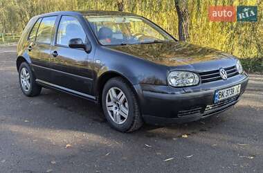 Хетчбек Volkswagen Golf 2001 в Рівному