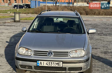 Універсал Volkswagen Golf 2003 в Бучі