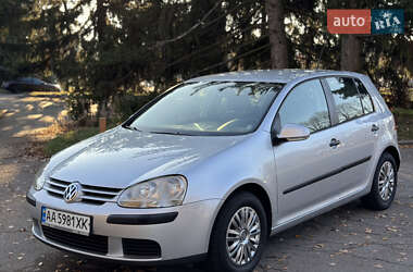 Хэтчбек Volkswagen Golf 2006 в Киеве