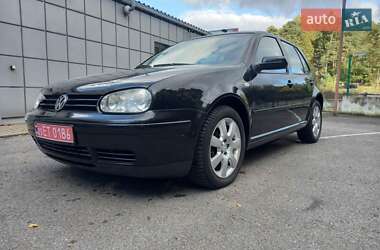 Хэтчбек Volkswagen Golf 2003 в Красилове