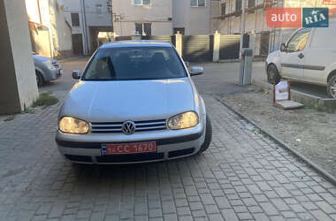 Хетчбек Volkswagen Golf 2003 в Коломиї