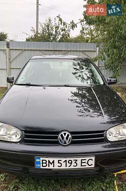 Хетчбек Volkswagen Golf 2003 в Сумах