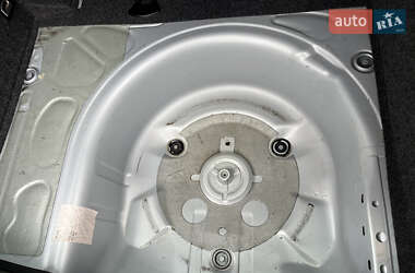 Хэтчбек Volkswagen Golf 2001 в 