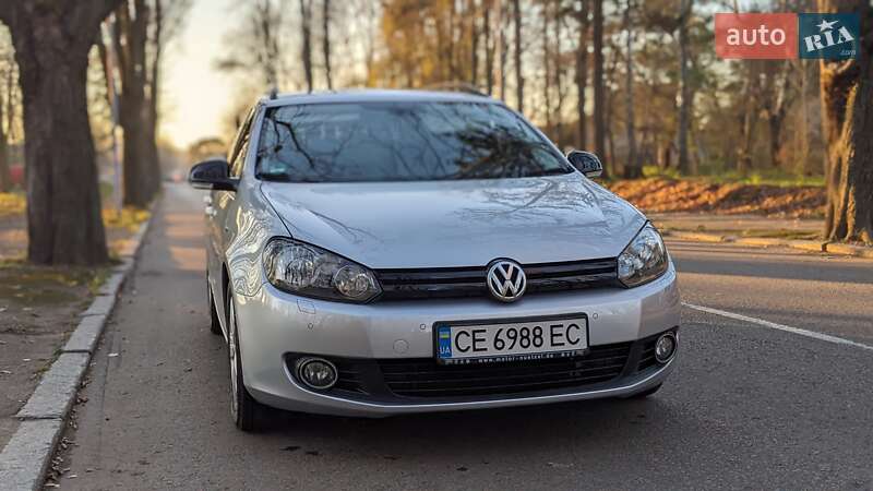 Універсал Volkswagen Golf 2013 в Чернівцях