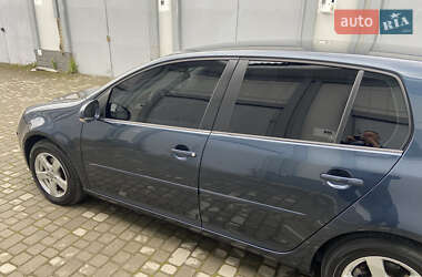 Хэтчбек Volkswagen Golf 2007 в Самборе
