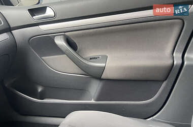 Хэтчбек Volkswagen Golf 2007 в Самборе