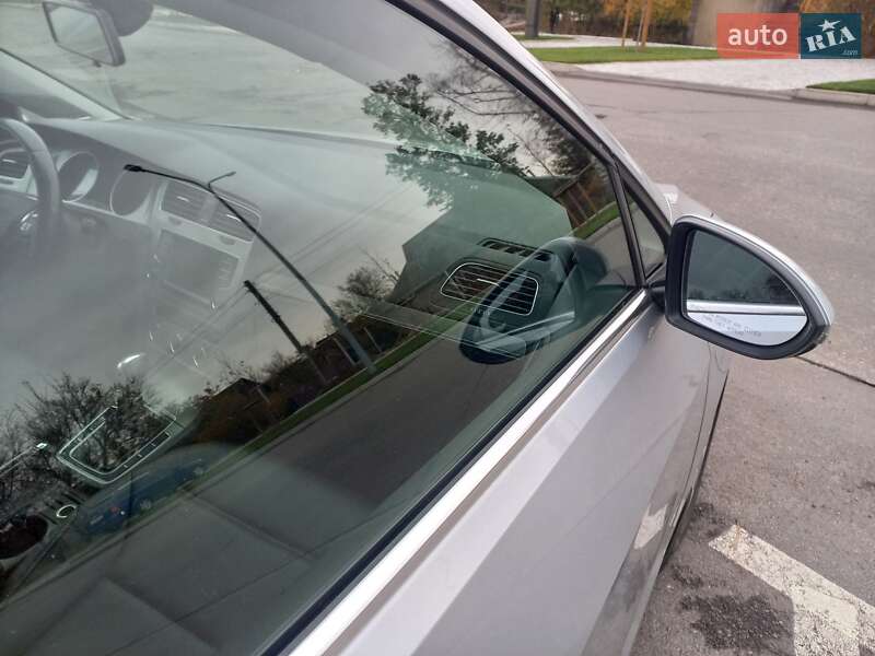 Универсал Volkswagen Golf 2015 в Запорожье