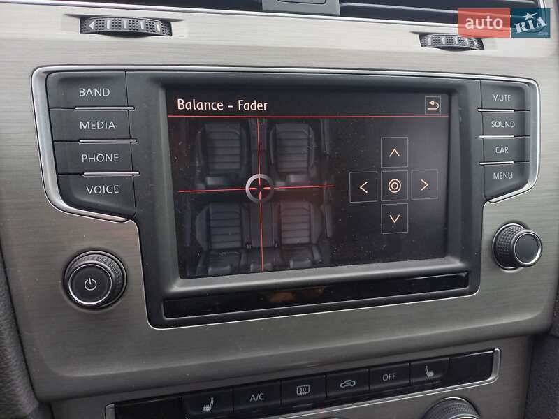 Универсал Volkswagen Golf 2015 в Запорожье