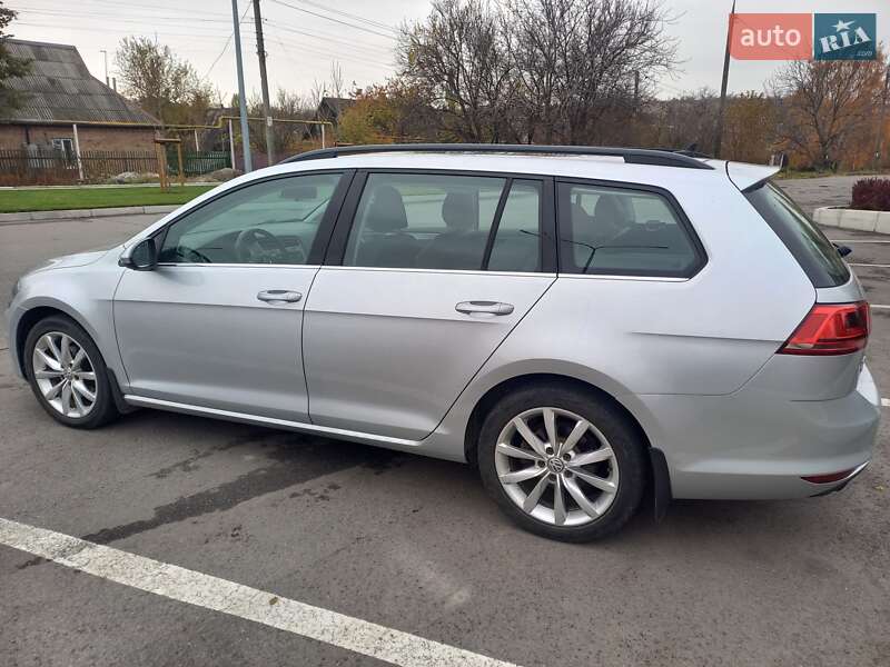 Универсал Volkswagen Golf 2015 в Запорожье