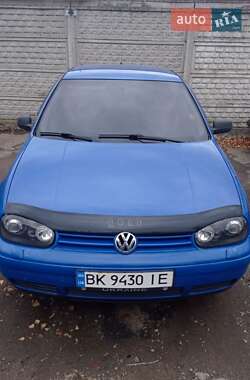 Хэтчбек Volkswagen Golf 1998 в Ровно