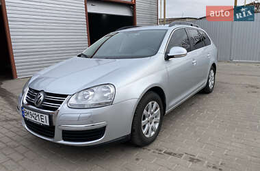 Универсал Volkswagen Golf 2009 в Сумах