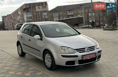 Хэтчбек Volkswagen Golf 2007 в Ровно