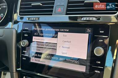 Хэтчбек Volkswagen Golf 2019 в 