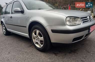 Универсал Volkswagen Golf 2002 в Львове