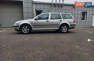 Универсал Volkswagen Golf 2002 в Львове