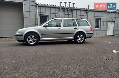 Универсал Volkswagen Golf 2002 в Львове