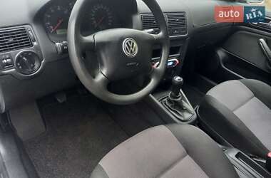 Универсал Volkswagen Golf 2002 в Львове