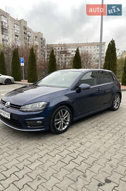 Хэтчбек Volkswagen Golf 2014 в Житомире