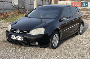 Хэтчбек Volkswagen Golf 2005 в Харькове