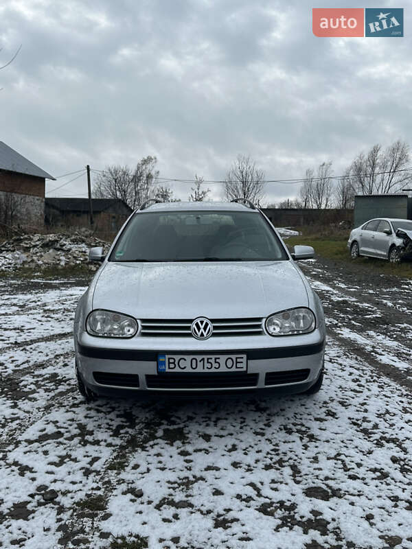 Универсал Volkswagen Golf 2001 в Львове