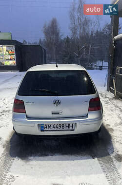 Хетчбек Volkswagen Golf 2003 в Дубні