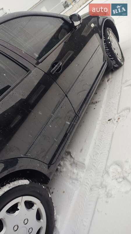 Хетчбек Volkswagen Golf 2003 в Бучачі