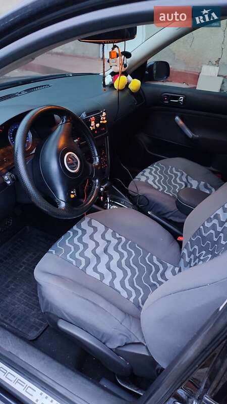 Хетчбек Volkswagen Golf 2003 в Бучачі