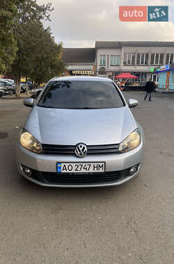 Хэтчбек Volkswagen Golf 2010 в Мукачево