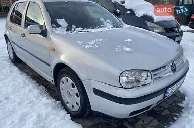 Хэтчбек Volkswagen Golf 1997 в Черновцах