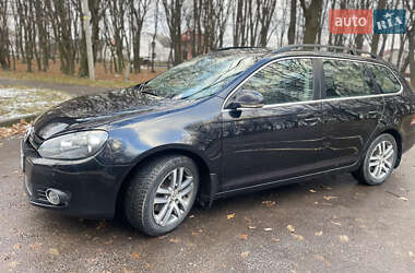 Универсал Volkswagen Golf 2010 в Львове