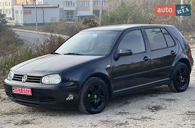 Хетчбек Volkswagen Golf 2002 в Тернополі