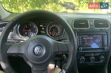 Універсал Volkswagen Golf 2010 в Кривому Розі