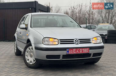 Хэтчбек Volkswagen Golf 2002 в Лубнах