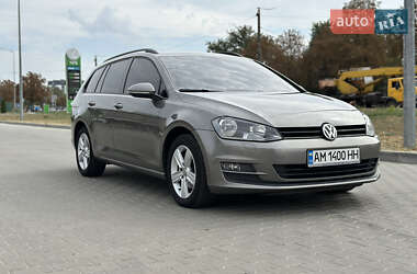 Универсал Volkswagen Golf 2014 в Житомире