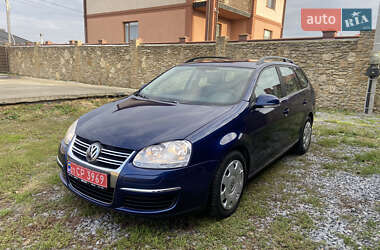 Универсал Volkswagen Golf 2008 в Ровно