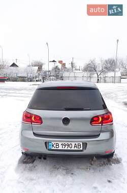 Хетчбек Volkswagen Golf 2009 в Вінниці