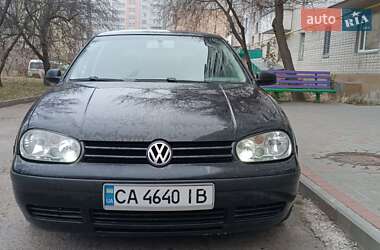 Хэтчбек Volkswagen Golf 2003 в Черкассах