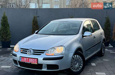 Хэтчбек Volkswagen Golf 2005 в Дрогобыче