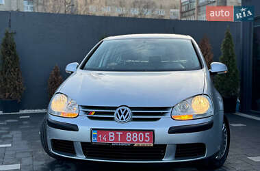 Хэтчбек Volkswagen Golf 2005 в Дрогобыче