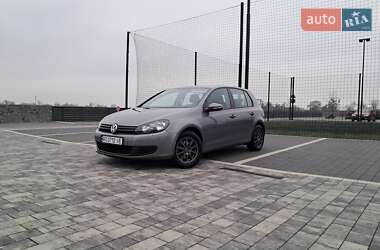 Хетчбек Volkswagen Golf 2009 в Мукачевому