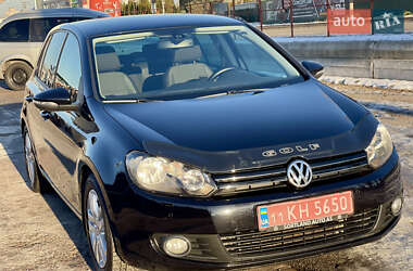 Хэтчбек Volkswagen Golf 2009 в Киеве