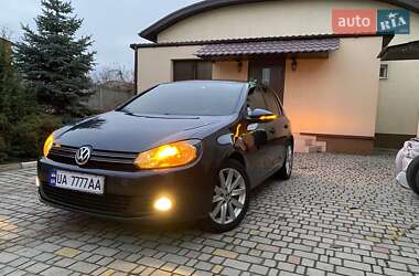 Хэтчбек Volkswagen Golf 2009 в Тернополе