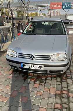 Хэтчбек Volkswagen Golf 2003 в Днепре