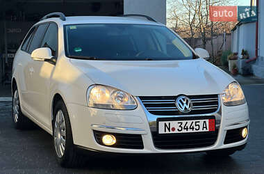 Универсал Volkswagen Golf 2009 в Кутах