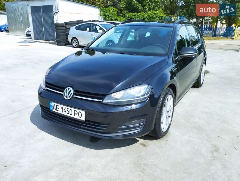 Універсал Volkswagen Golf 2016 в Томаківці
